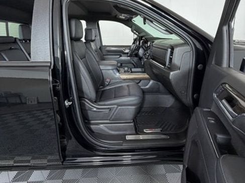 Used 2024 Chevrolet Silverado 2500 LT w/ Texas Edition AWD/4WD image 6