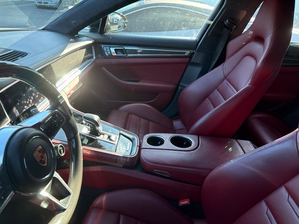 Used 2019 Porsche Panamera GTS AWD/4WD image 5