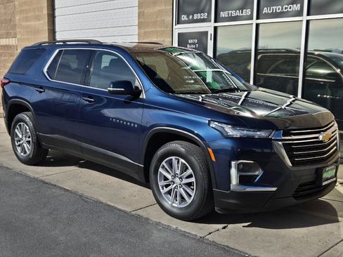 Used 2023 Chevrolet Traverse LT image 7