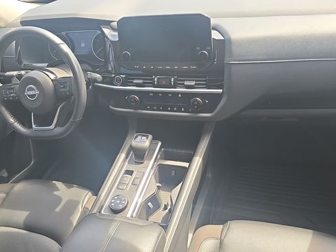 Used 2022 Nissan Pathfinder SL w/ Cargo Package AWD/4WD image 18