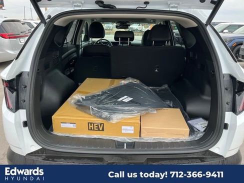 New 2025 Hyundai Tucson SEL image 8