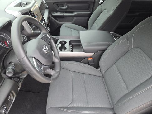 New 2026 RAM 1500 Express AWD/4WD image 11