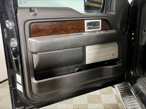 Used 2012 Ford F150 Lariat w/ Lariat Chrome Pkg RWD image 18