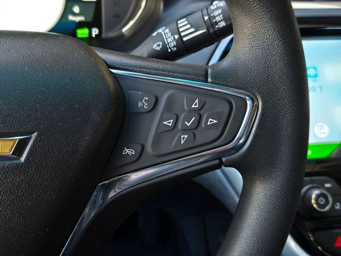 Used 2018 Chevrolet Bolt LT image 20