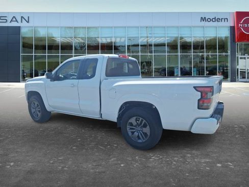 Used 2025 Nissan Frontier SV w/ SV Convenience Package AWD/4WD image 6