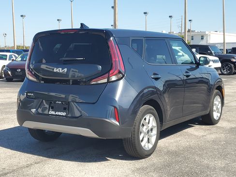Used 2025 Kia Soul LX w/ LX Technology Package image 7
