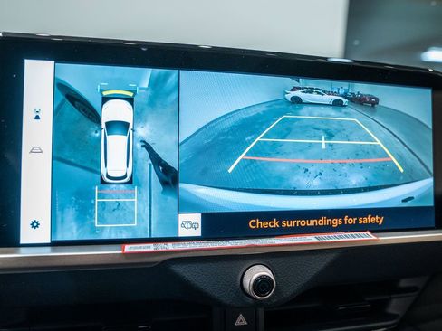 New 2026 Toyota Crown Signia Limited image 33