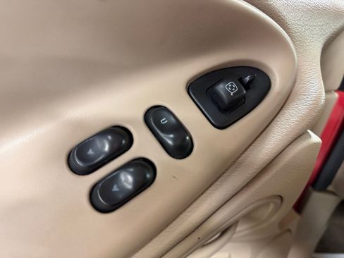 Used 2000 Ford Mustang GT RWD image 34