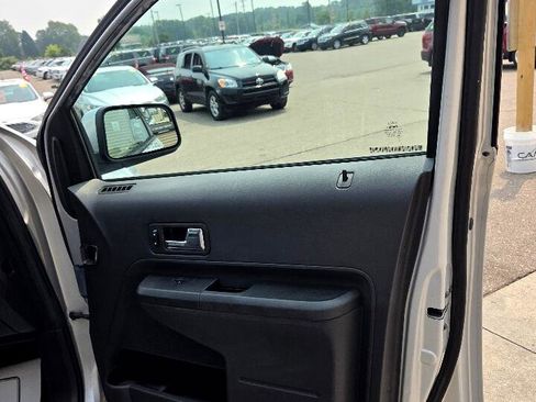 Used 2010 Ford Edge SEL image 16