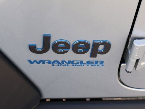 Used 2022 Jeep Wrangler Unlimited Rubicon 4xe w/ Cold Weather Group image 21