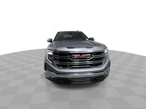 Used 2025 GMC Sierra 1500 SLT image 3