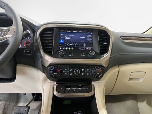 Used 2023 GMC Acadia Denali AWD/4WD image 22