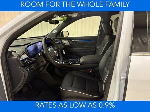 New 2026 Buick Enclave Avenir w/ Super Cruise Package image 9