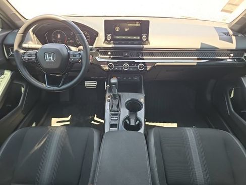 Used 2025 Honda Civic Sport image 9