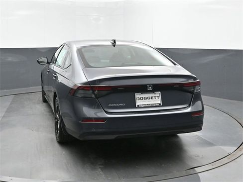 New 2025 Honda Accord SE image 8
