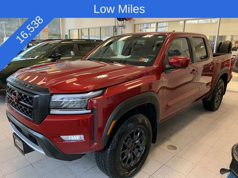 Used 2023 Nissan Frontier PRO-4X w/ Pro-4X Premium Package image 2