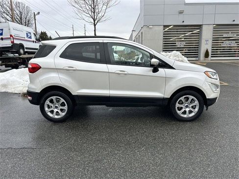 Used 2019 Ford EcoSport SE w/ SE Convenience Package image 9