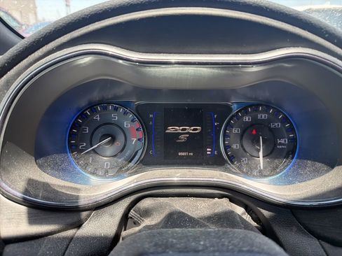 Used 2016 Chrysler 200 S w/ Comfort Group FWD image 15