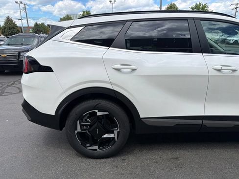 New 2026 Kia Sportage EX w/ EX Panoramic Sunroof Package AWD/4WD image 7