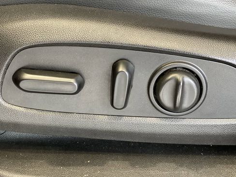 Used 2017 GMC Acadia Denali image 15