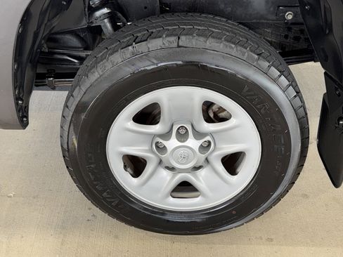 Used 2021 Toyota Tundra SR5 image 34