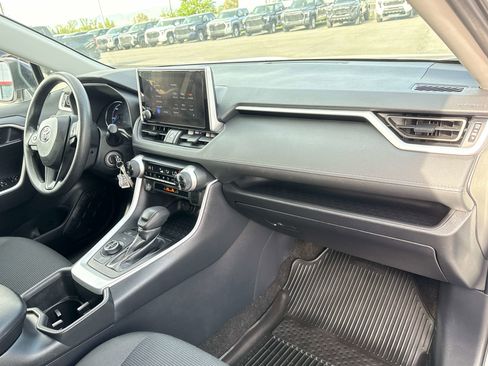 Used 2025 Toyota RAV4 LE image 18
