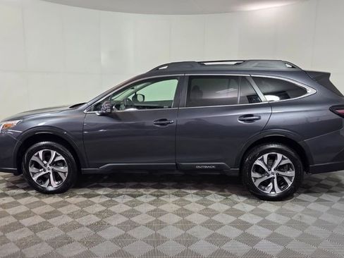 Used 2022 Subaru Outback Limited XT AWD/4WD image 3