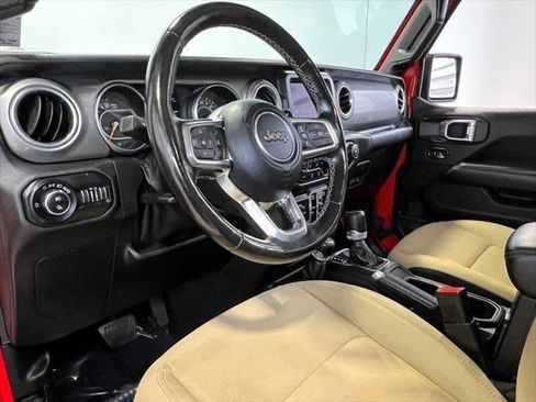 Certified 2021 Jeep Gladiator Overland w/ Cold Weather Group image 25