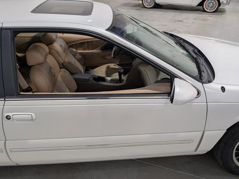 Used 1997 Mercury Cougar XR7 image 38