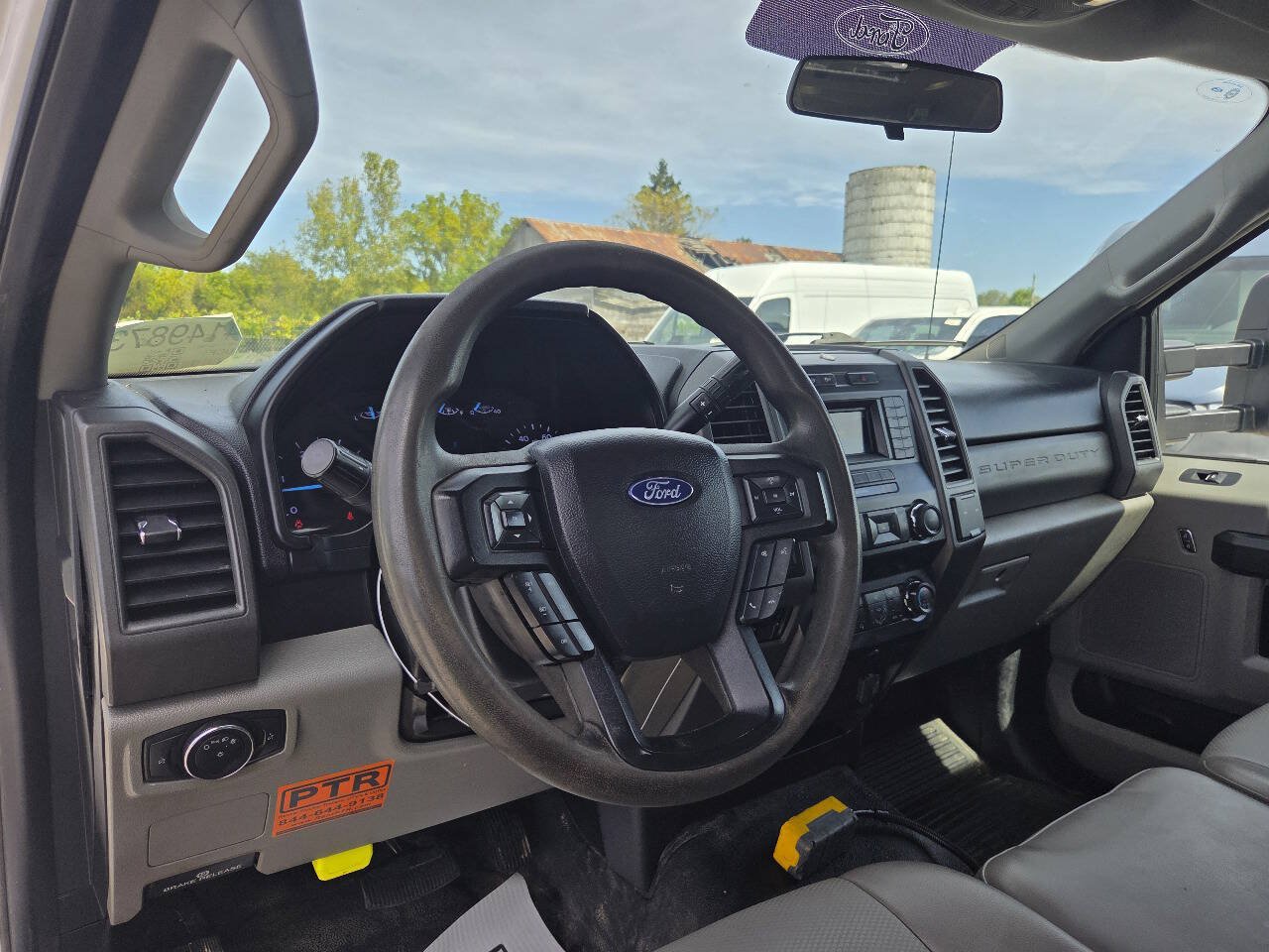 Used 2019 Ford F550 4x4 Regular Cab Super Duty image 12