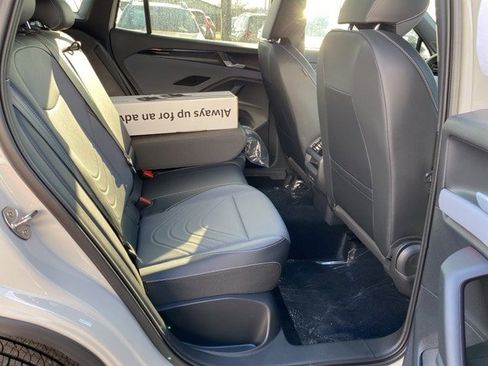 New 2026 Volkswagen Tiguan SE R-Line image 49