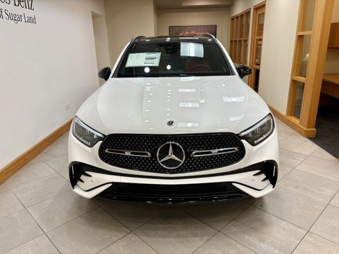 New 2026 Mercedes-Benz GLC 300 image 2