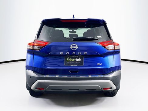 Used 2023 Nissan Rogue SV image 7