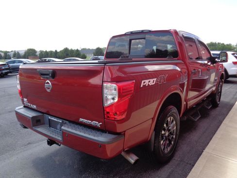 Used 2017 Nissan Titan PRO-4X AWD/4WD image 5