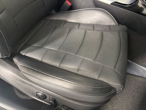 Used 2023 Kia Stinger GT2 image 30