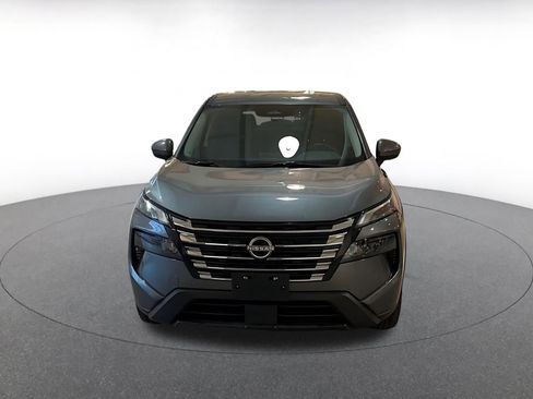 Used 2025 Nissan Rogue SV image 4