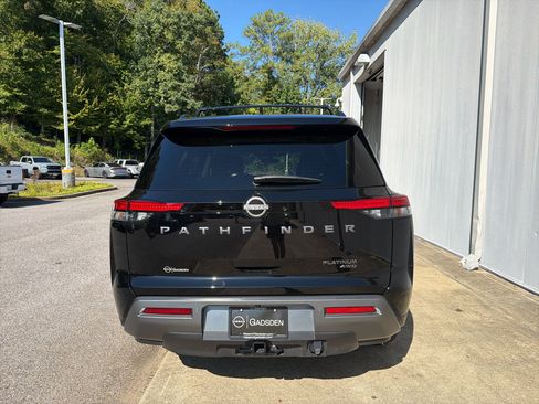 Used 2026 Nissan Pathfinder Platinum AWD/4WD image 5