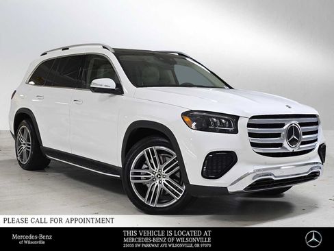 Used 2026 Mercedes-Benz GLS 450 4MATIC image 1