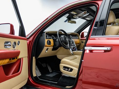 Used 2019 Rolls-Royce Cullinan AWD/4WD image 43