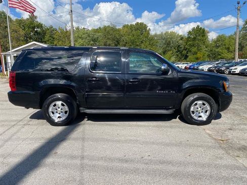 Used 2014 Chevrolet Suburban LT AWD/4WD image 4