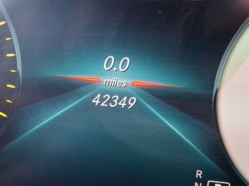 Used 2022 Mercedes-Benz GLC 300 4MATIC image 16