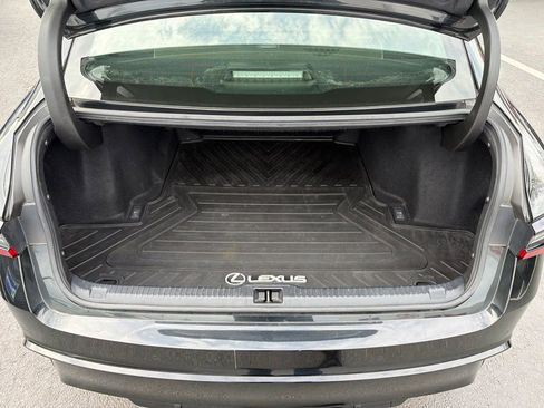 Used 2022 Lexus IS 350 F Sport w/ Memory Package AWD/4WD image 9