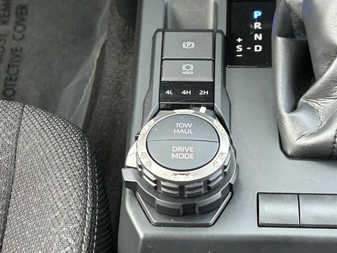 Certified 2026 Toyota 4Runner SR5 AWD/4WD image 20