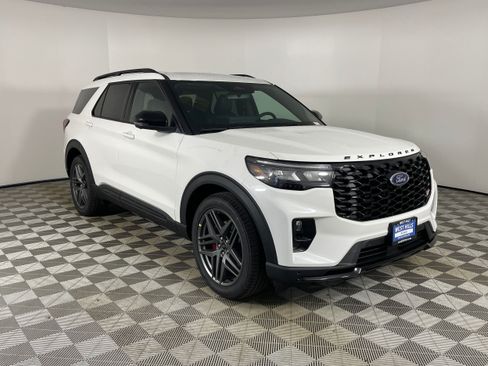 New 2026 Ford Explorer ST w/ Sun And Sound Package AWD/4WD image 7
