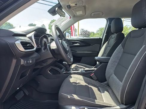 Used 2022 Chevrolet TrailBlazer LS AWD/4WD image 11