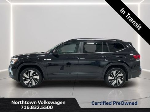 Used 2024 Volkswagen Atlas SE w/ Panoramic Sunroof Package AWD/4WD image 2