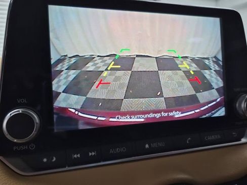 Used 2021 Nissan Sentra SV w/ SV Premium Package image 26