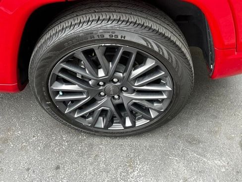 Used 2022 Jeep Compass Limited AWD/4WD image 12