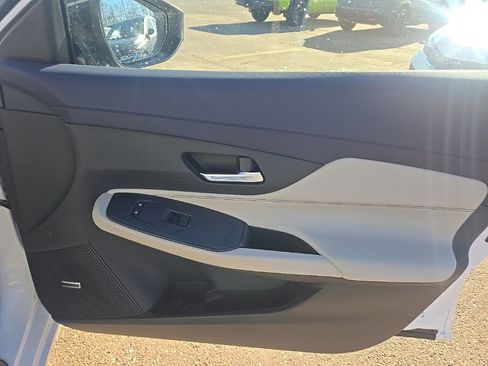 New 2026 Nissan Sentra SL w/ Floor Mat Package FWD image 26