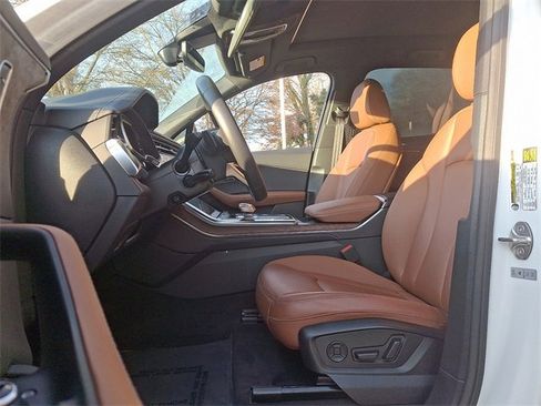 Used 2025 Audi Q7 3.0T Premium Plus image 13